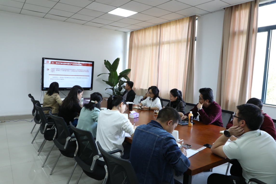 2022.10.20 宣传部深入学习贯彻《习近平谈治国理论》第四卷 王莹淇 (10).JPG